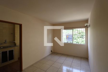 Sala de apartamento para alugar com 2 quartos, 57m² em Colubandê, São Gonçalo