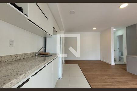 Studio para alugar com 44m², 1 quarto e 1 vaga Studio para alugar com 44m², 1 quarto e 1 vagaCozinha