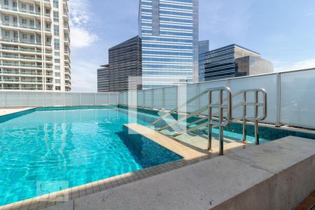 Apartamento à venda com 65m², 1 quarto e 2 vagas Apartamento à venda com 65m², 1 quarto e 2 vagasPiscina