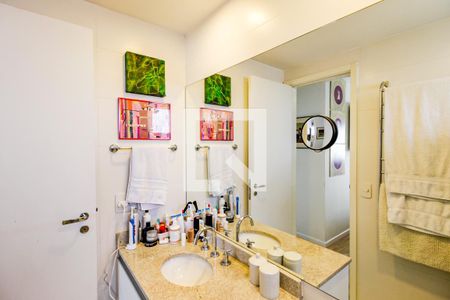 Apartamento à venda com 65m², 1 quarto e 2 vagas Apartamento à venda com 65m², 1 quarto e 2 vagasBanheiro Suíte