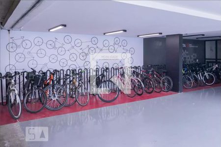 Studio para alugar com 30m², 1 quarto e 1 vaga Studio para alugar com 30m², 1 quarto e 1 vagaBicicletário