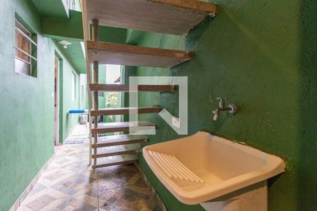 Área de serviço de kitnet/studio para alugar com 1 quarto, 20m² em Cidade das Flores, Osasco