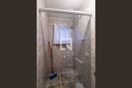 Banheiro de kitnet/studio para alugar com 1 quarto, 20m² em Cidade das Flores, Osasco