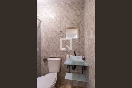 Banheiro de kitnet/studio para alugar com 1 quarto, 20m² em Cidade das Flores, Osasco