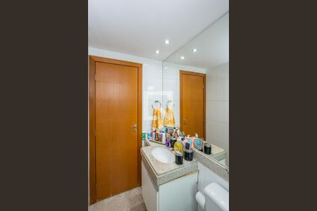Apartamento à venda com 160m², 3 quartos e 3 vagas Apartamento à venda com 160m², 3 quartos e 3 vagasBanheiro da Suíte