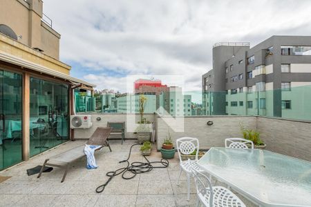 Apartamento à venda com 160m², 3 quartos e 3 vagas Apartamento à venda com 160m², 3 quartos e 3 vagasÁrea externa