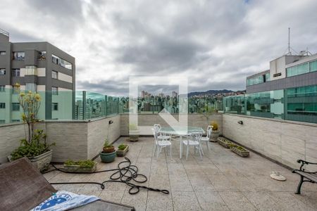 Apartamento à venda com 160m², 3 quartos e 3 vagas Apartamento à venda com 160m², 3 quartos e 3 vagasÁrea externa
