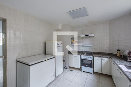 Apartamento à venda com 160m², 3 quartos e 3 vagas Apartamento à venda com 160m², 3 quartos e 3 vagasSalão de Festas