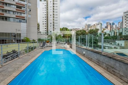 Apartamento à venda com 160m², 3 quartos e 3 vagas Apartamento à venda com 160m², 3 quartos e 3 vagasPiscina