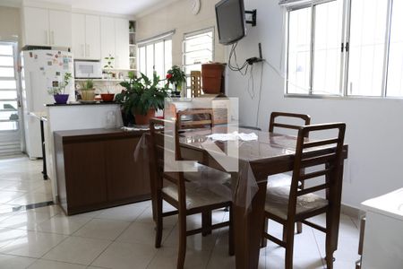 Casa à venda com 280m², 4 quartos e 6 vagasCopa