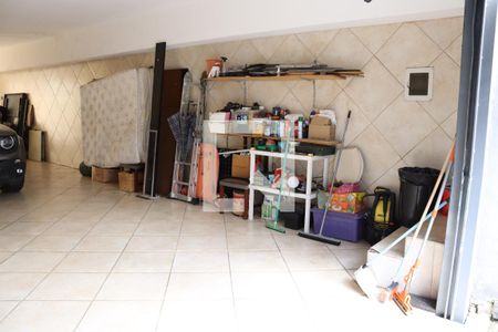 Casa à venda com 280m², 4 quartos e 6 vagasGaragem
