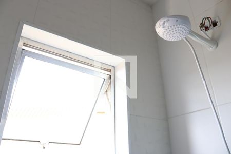 Casa à venda com 280m², 4 quartos e 6 vagasBanheiro da Suíte 2