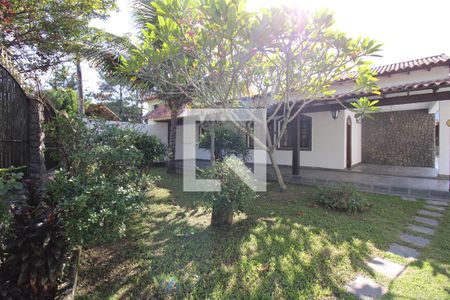 Casa de condomínio à venda com 230m², 4 quartos e 6 vagasJardim da Entrada