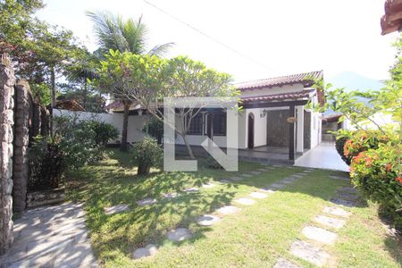 Casa de condomínio à venda com 230m², 4 quartos e 6 vagasJardim da Entrada