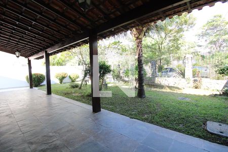 Casa de condomínio à venda com 230m², 4 quartos e 6 vagasVista do Quarto 4 - Suíte