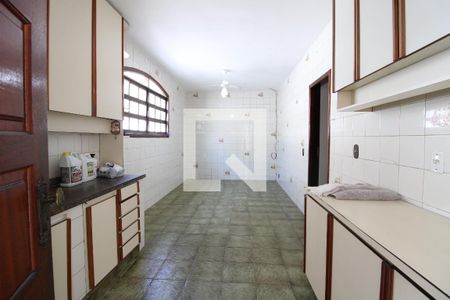 Casa de condomínio à venda com 230m², 4 quartos e 6 vagasCozinha