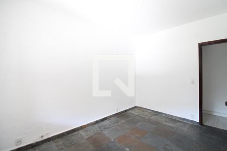 Casa de condomínio à venda com 230m², 4 quartos e 6 vagasQuarto 2