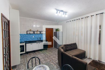 Sala de casa para alugar com 1 quarto, 40m² em Vila Tolstoi, São Paulo