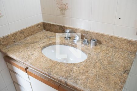 Apartamento à venda com 152m², 3 quartos e 2 vagasbanheiro quarto 2