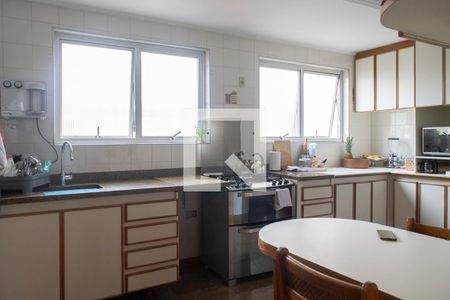 Apartamento à venda com 152m², 3 quartos e 2 vagasCozinha