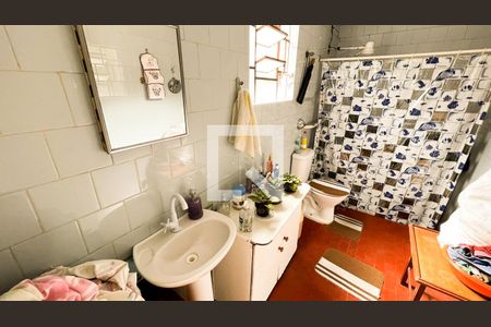 Casa à venda com 500m², 3 quartos e 2 vagasBanheiro 2