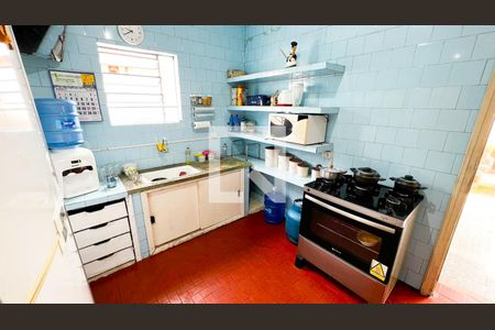 Casa à venda com 500m², 3 quartos e 2 vagasCozinha 