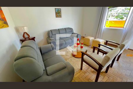 Sala  de casa à venda com 3 quartos, 500m² em São Francisco, Belo Horizonte