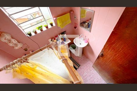 Casa à venda com 500m², 3 quartos e 2 vagasBanheiro 