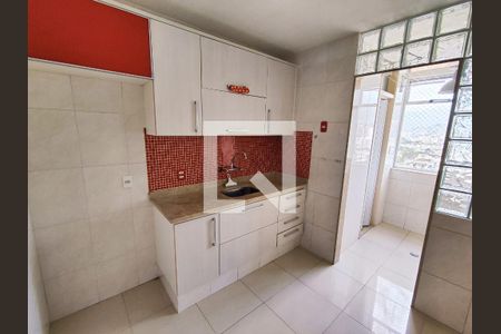 Apartamento à venda com 64m², 2 quartos e 1 vagaCozinha