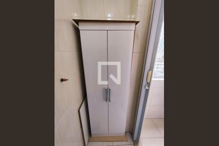 Apartamento à venda com 64m², 2 quartos e 1 vagaBanheiro de serviço