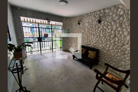 Apartamento à venda com 64m², 2 quartos e 1 vagaHall de entrada