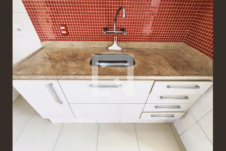 Apartamento à venda com 64m², 2 quartos e 1 vagaCozinha - Torneira