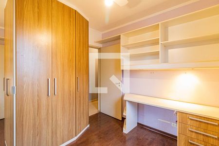 Quarto 1 de apartamento à venda com 3 quartos, 74m² em Jardim Ester Yolanda, São Paulo