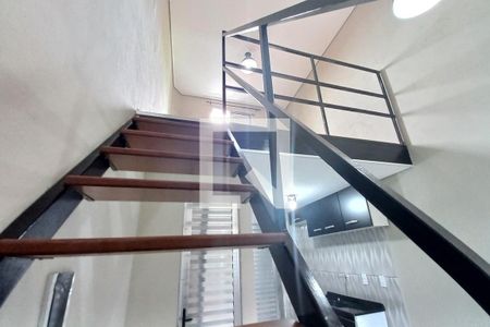 Escada de apartamento para alugar com 1 quarto, 29m² em Jardim dos Oliveiras, Campinas