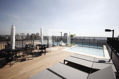 Studio à venda com 27m², 1 quarto e sem vagaPiscina