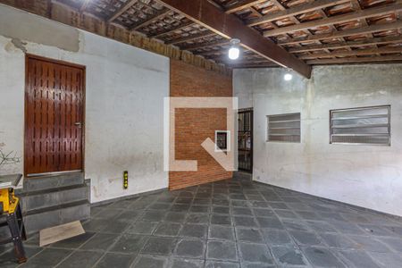 Casa à venda com 200m², 3 quartos e 2 vagas Casa à venda com 200m², 3 quartos e 2 vagasGaragem