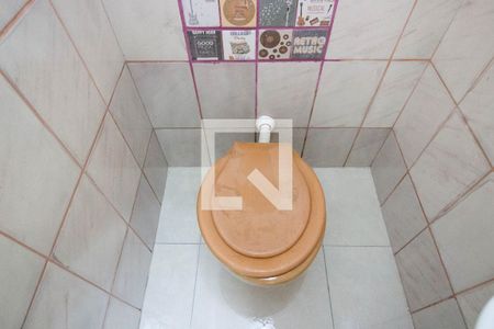 Casa à venda com 144m², 3 quartos e 2 vagasLavabo