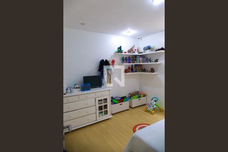 Apartamento à venda com 90m², 3 quartos e 1 vagaQuarto 2