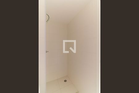 Apartamento para alugar com 35m², 2 quartos e sem vaga Apartamento para alugar com 35m², 2 quartos e sem vagaBanheiro
