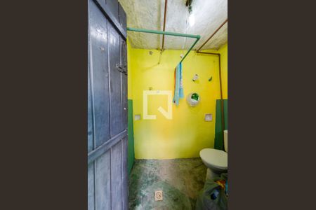 Casa à venda com 420m², 4 quartos e 5 vagasBanheiro de serviço