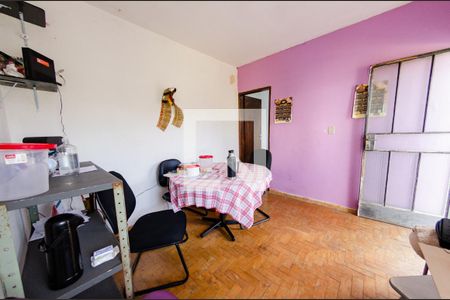 Casa à venda com 420m², 4 quartos e 5 vagasCasa 3