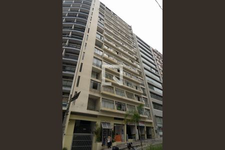 Studio à venda com 32m², 1 quarto e sem vaga Studio à venda com 32m², 1 quarto e sem vagaFachada