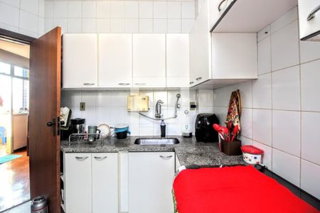 Apartamento à venda com 90m², 3 quartos e 2 vagasCozinha