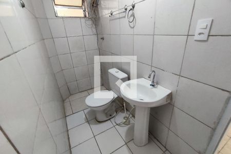 Banheiro de apartamento para alugar com 2 quartos, 70m² em Vila Nhocune, São Paulo