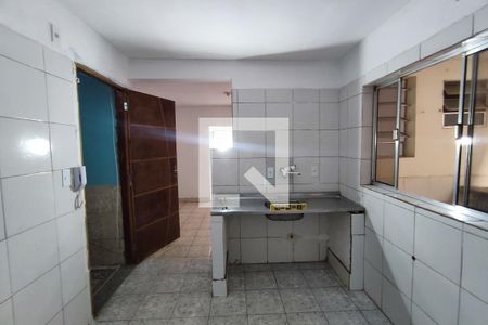Cozinha de apartamento para alugar com 2 quartos, 70m² em Vila Nhocune, São Paulo