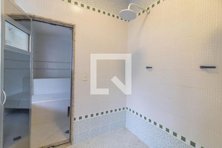 Casa de condomínio à venda com 600m², 6 quartos e 4 vagas Casa de condomínio à venda com 600m², 6 quartos e 4 vagasÁrea externa - Sauna