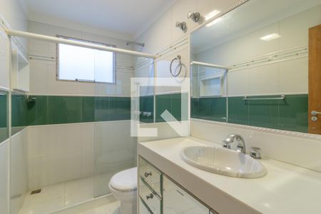 Casa de condomínio à venda com 600m², 6 quartos e 4 vagas Casa de condomínio à venda com 600m², 6 quartos e 4 vagasSuíte 2 - Banheiro