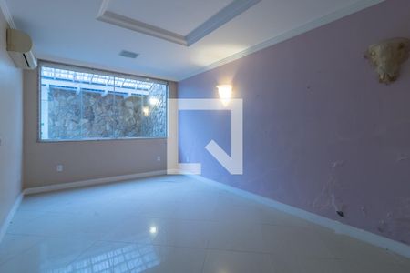 Casa de condomínio à venda com 600m², 6 quartos e 4 vagas Casa de condomínio à venda com 600m², 6 quartos e 4 vagasSala