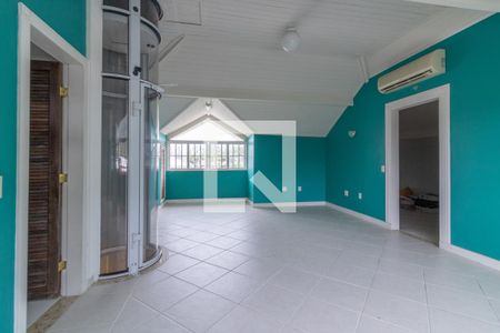 Casa de condomínio à venda com 600m², 6 quartos e 4 vagas Casa de condomínio à venda com 600m², 6 quartos e 4 vagasSalão