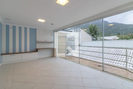 Casa de condomínio à venda com 600m², 6 quartos e 4 vagas Casa de condomínio à venda com 600m², 6 quartos e 4 vagasSuíte 1